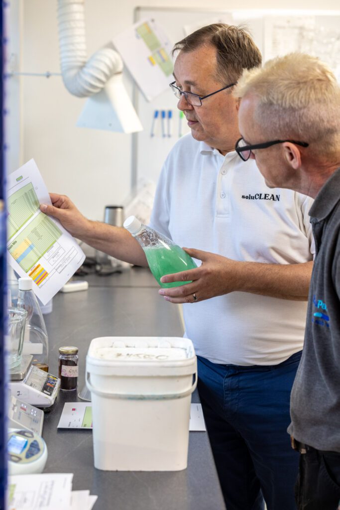 Water Soluble Cleaning Solution - Solupak